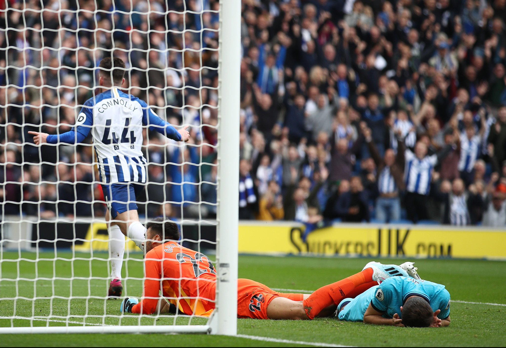 出她全面的 出她全面的